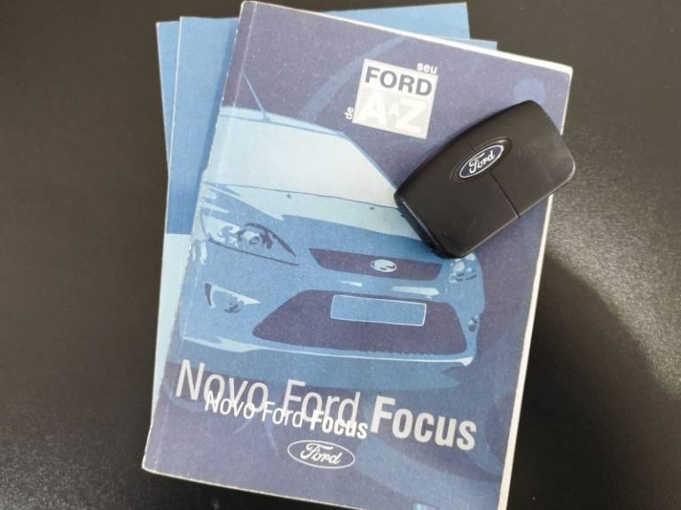 FORD - FOCUS - 2009/2009 - Prata - R$ 43.900,00