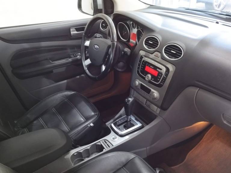 FORD - FOCUS - 2009/2009 - Prata - R$ 43.900,00