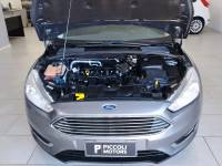 FORD - FOCUS - 2016/2016 - Cinza - R$ 64.900,00
