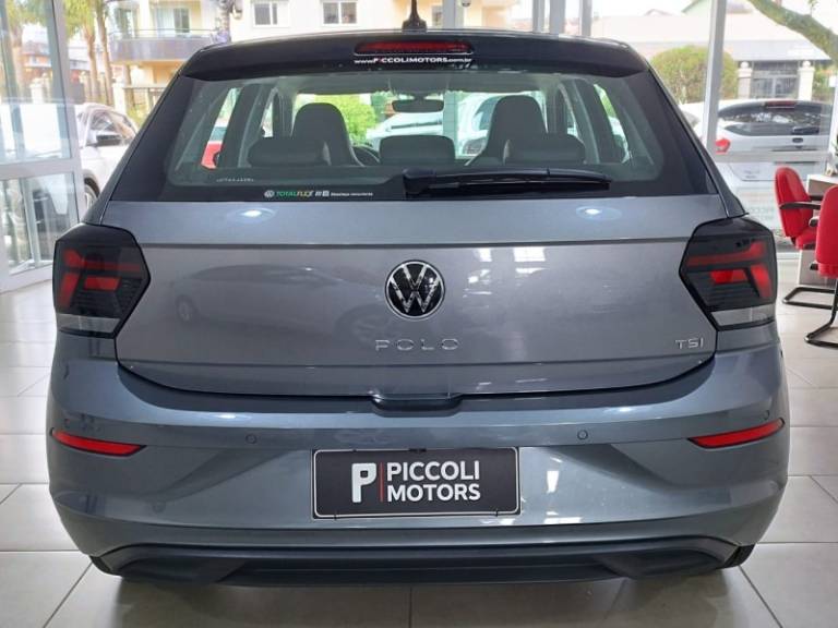VOLKSWAGEN - POLO - 2023/2024 - Cinza - R$ 101.900,00