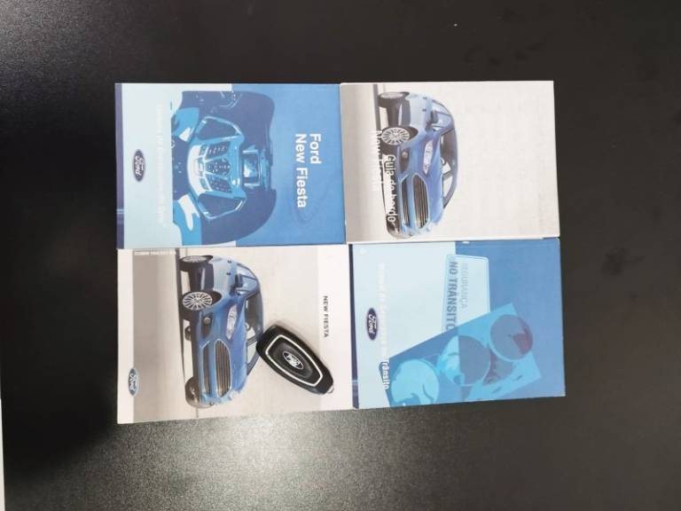 FORD - FIESTA - 2015/2016 - Branca - R$ 59.900,00