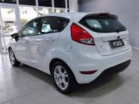 FORD - FIESTA - 2013/2014 - Branca - R$ 45.900,00