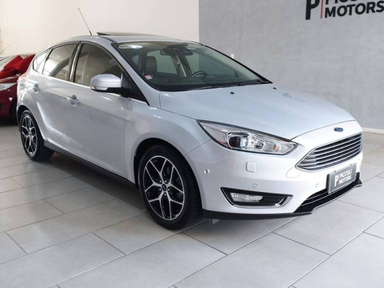 FORD - FOCUS - 2016/2016 - Prata - R$ 74.900,00