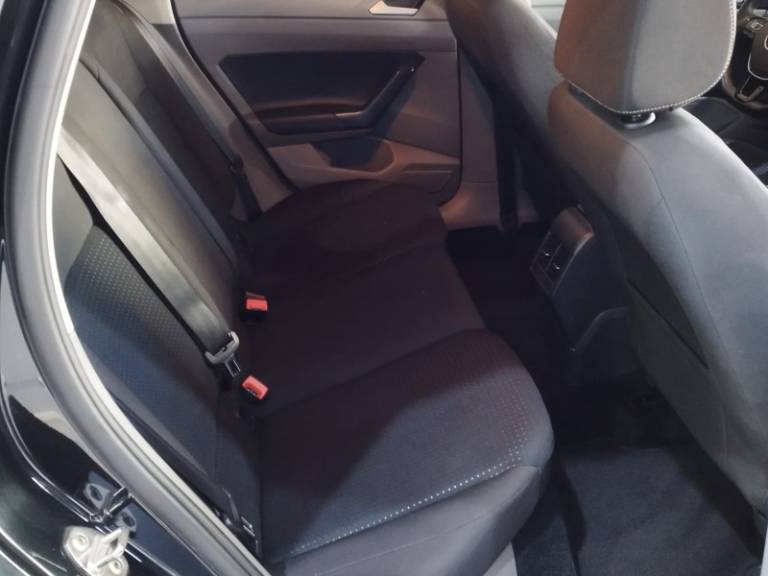 VOLKSWAGEN - POLO - 2018/2018 - Preta - R$ 73.900,00