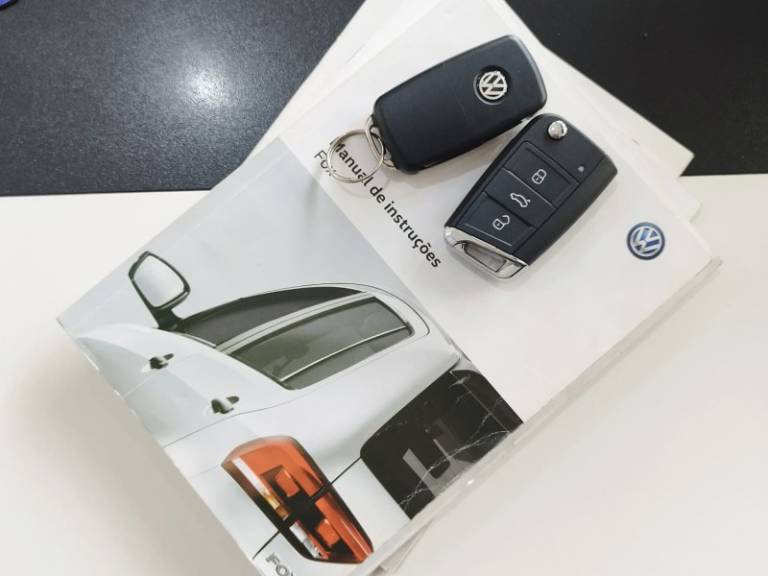 VOLKSWAGEN - FOX - 2019/2019 - Branca - R$ 61.900,00