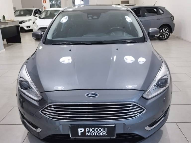 FORD - FOCUS - 2016/2016 - Cinza - R$ 72.900,00