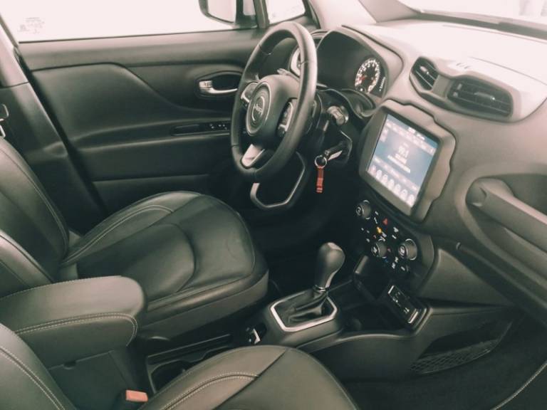 JEEP - RENEGADE - 2019/2020 - Branca - R$ 84.900,00