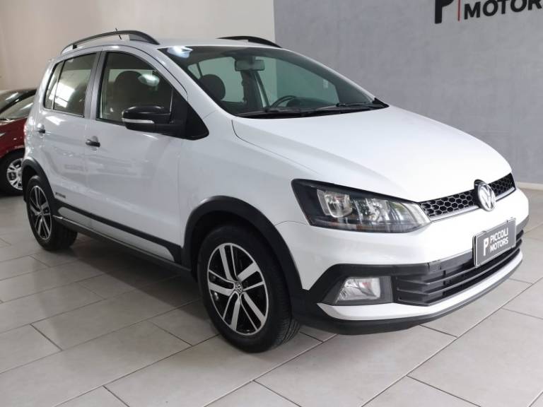 VOLKSWAGEN - FOX - 2019/2019 - Branca - R$ 61.900,00