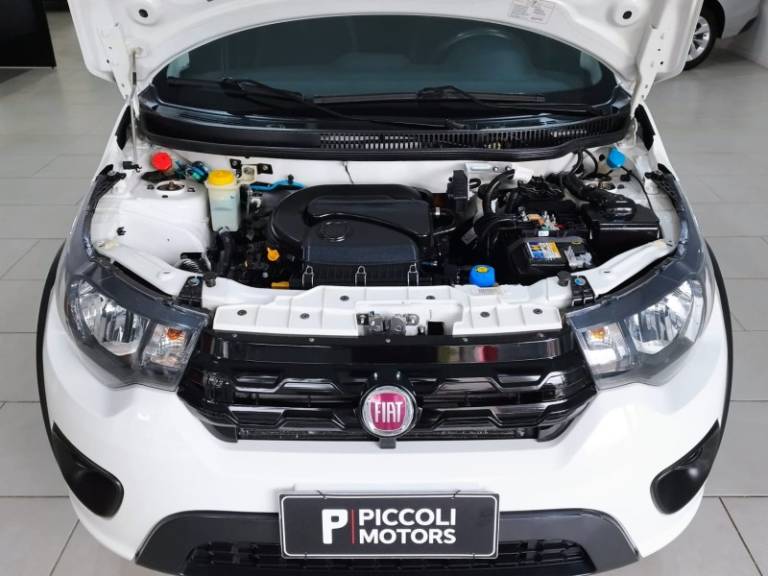 FIAT - MOBI - 2016/2017 - Branca - R$ 47.900,00
