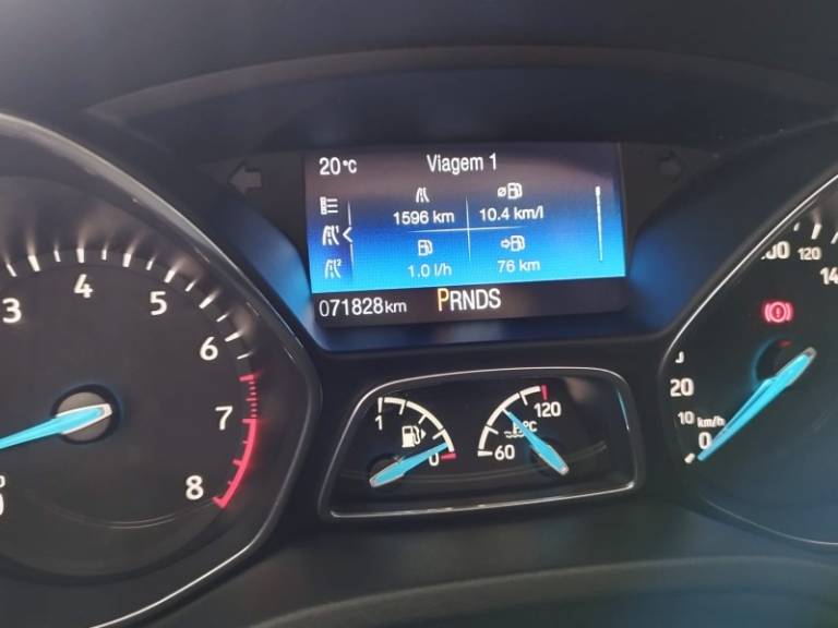 FORD - FOCUS - 2016/2016 - Prata - R$ 74.900,00