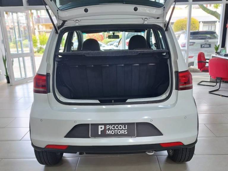VOLKSWAGEN - FOX - 2019/2019 - Branca - R$ 61.900,00