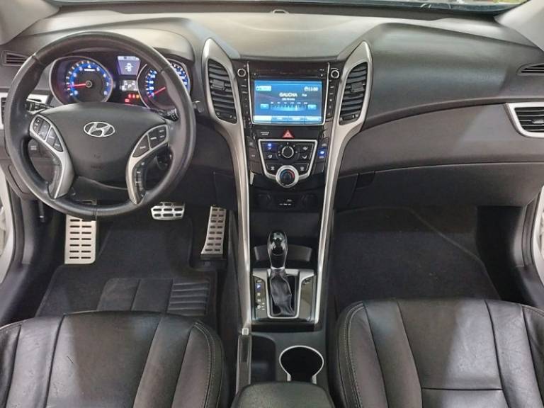 HYUNDAI - I30 - 2015/2016 - Prata - R$ 84.900,00