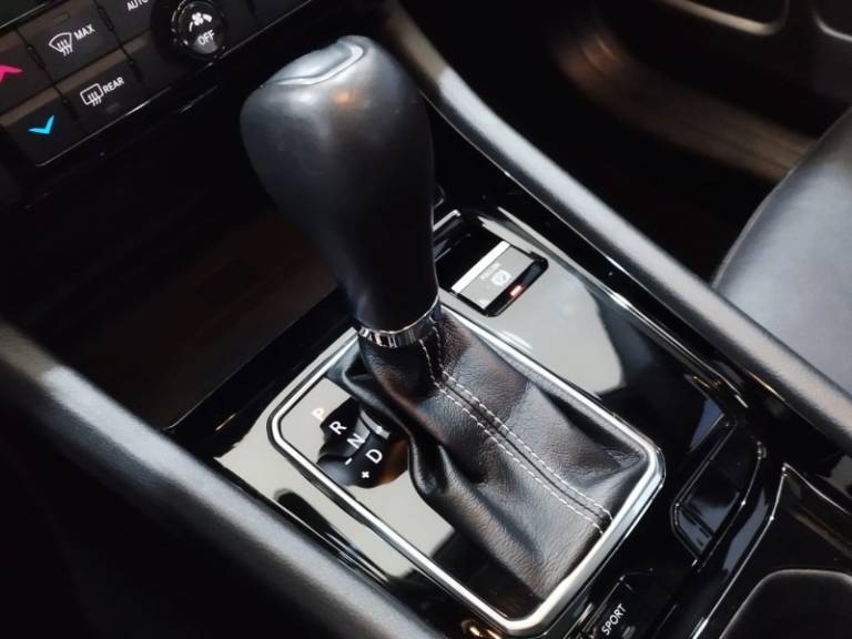 JEEP - COMPASS - 2021/2022 - Branca - R$ 157.900,00