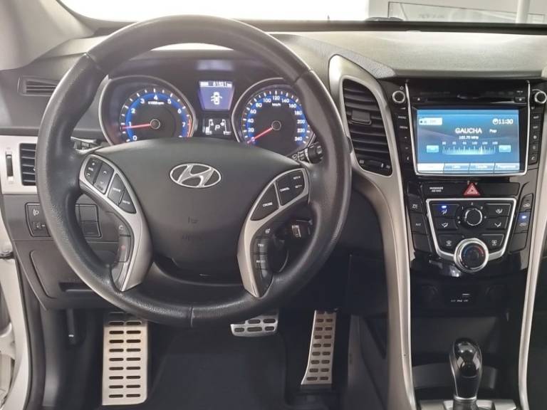 HYUNDAI - I30 - 2015/2016 - Prata - R$ 84.900,00